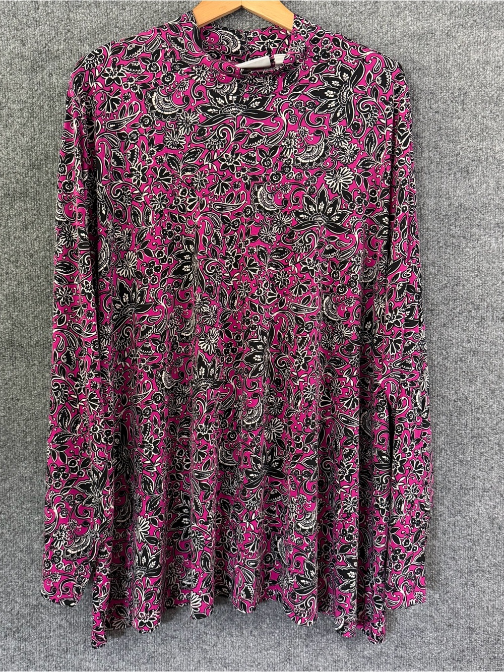 Susan Graver Womens 4X Liquid Knit Tunic Blouse Magenta Paisley Floral Mock Neck